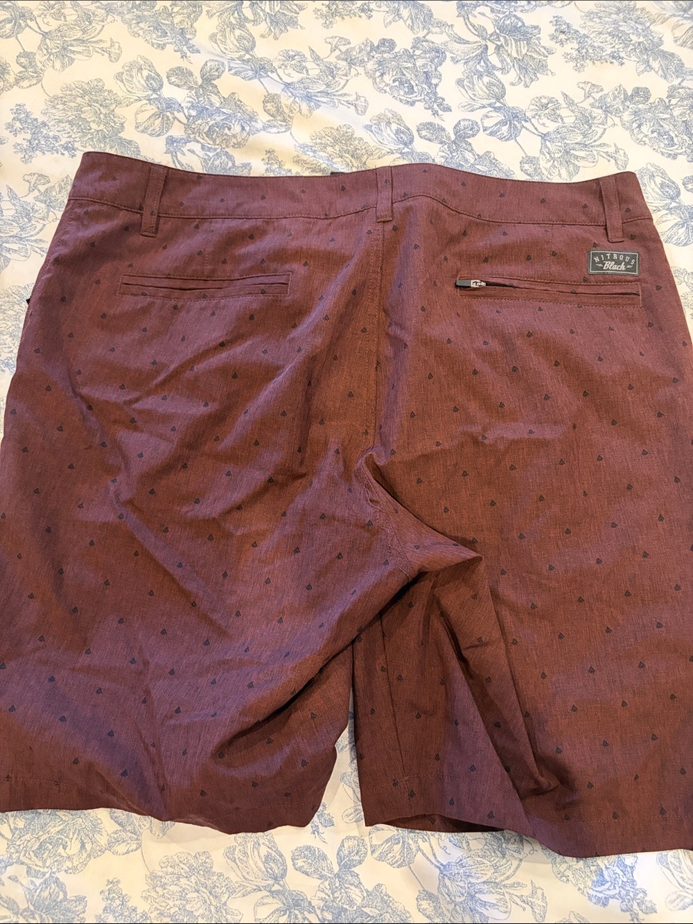 Men's Burgundy Micro-Dot Flat Front Shorts - Picture 2 of 4